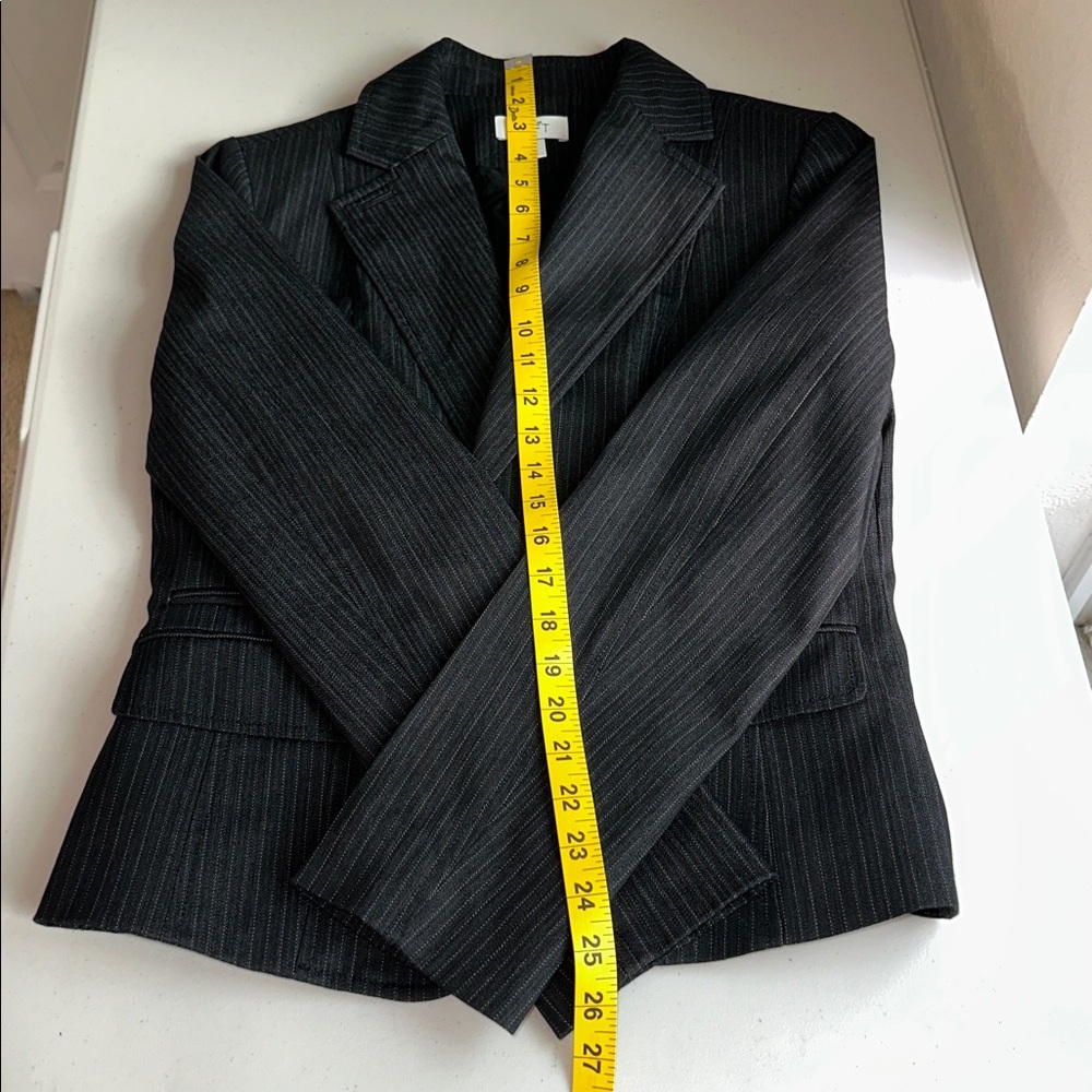 LOFT Charcoal Pinstripe Blazer Size 8 - Picture 14 of 16